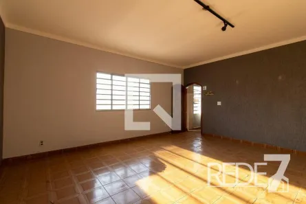 Casa com 4 Quartos à venda, 180m² no Vila Modesto Fernandes, Campinas