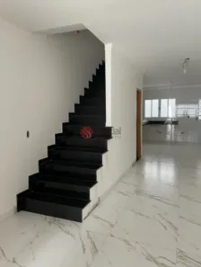 Sobrado com 4 Quartos à venda, 220m² no Vila Carrão, São Paulo