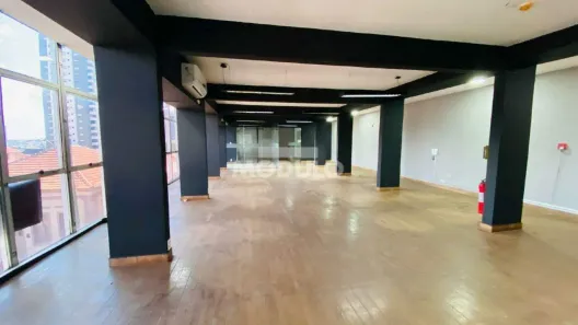Sala Comercial para alugar, 210m² no Fundinho, Uberlândia