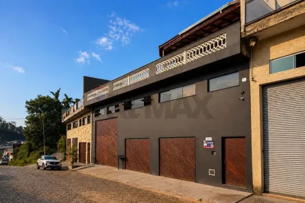 Sobrado com 4 Quartos à venda, 379m² no Pastoril, Ribeirão Pires