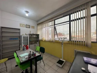 Sala Comercial à venda, 32m² no Centro, Taubaté
