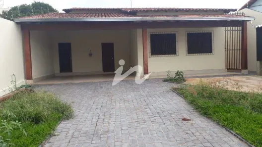 Casa com 3 Quartos à venda, 222m² no Cidade Jardim, Uberlândia