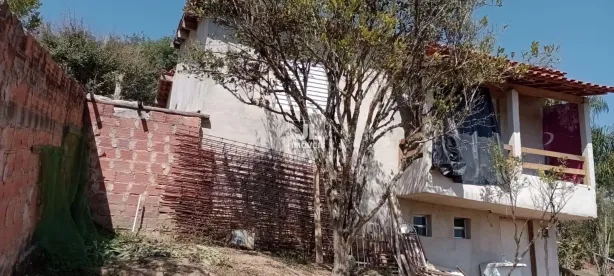 Fazenda/Sítio com 2 Quartos à venda, 1700m² no Iara, Atibaia