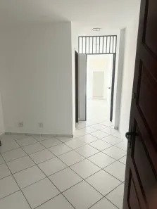 Ponto Comercial para alugar, 31m² no Imbetiba, Macaé