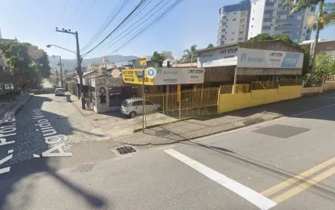 Imóvel Comercial com 1 Quarto à venda, 120m² no Trindade, Florianópolis