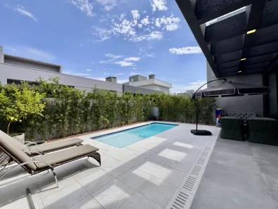 Casa de Condomínio com 4 Quartos à venda, 211m² no XANGRI-LÁ, Xangri-lá