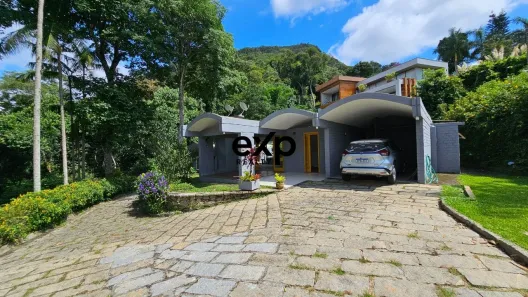 Casa de Condomínio com 3 Quartos à venda, 156m² no Bonsucesso, Petrópolis