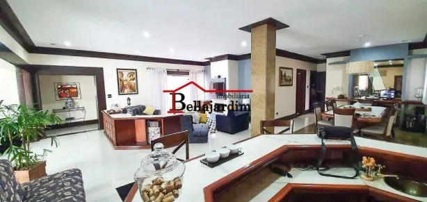 Casa com 3 Quartos para alugar, 384m² no Vila Bastos, Santo André