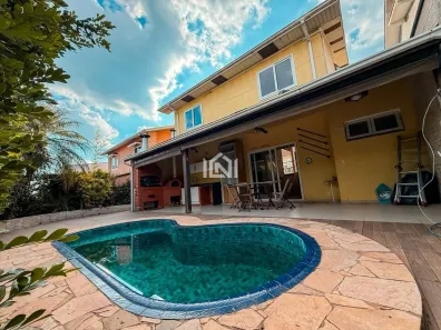 Casa de Condomínio com 4 Quartos para alugar, 250m² no Bosque do Vianna, Cotia