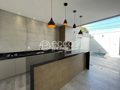 Casa com 4 Quartos à venda, 215m² no Jardim do Lago, Uberaba