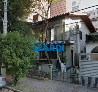 Sobrado com 3 Quartos à venda, 250m² no Santo Amaro, São Paulo