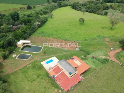 Fazenda/Sítio com 6 Quartos à venda, 550m² no Rural, Nerópolis