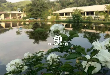 Fazenda/Sítio com 8 Quartos para venda ou aluguel, 700m² no Jardim das Cerejeiras, Arujá