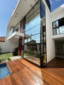 Sobrado com 3 Quartos à venda, 203m² no América, Joinville