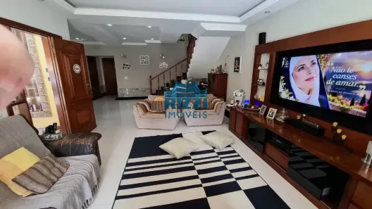 Casa com 4 Quartos à venda, 220m² no Tanque, Rio de Janeiro