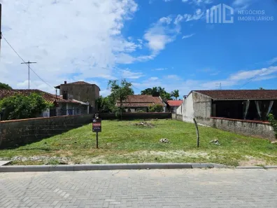 Lote/Terreno à venda, 360m² no Pinheiros, Balneário Barra do Sul