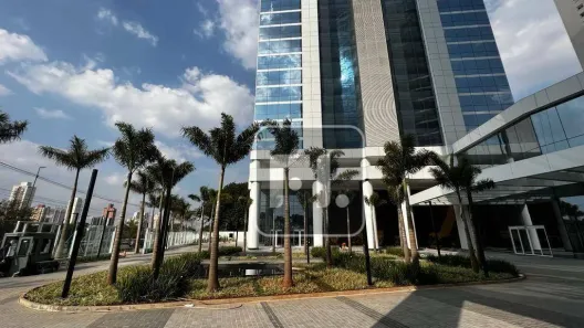 Sala Comercial para venda ou aluguel, 225m² no Parque Industrial Tomas Edson, São Paulo