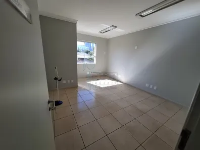 Sala Comercial à venda, 23m² no Jardim Sumaré, Ribeirão Preto