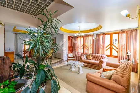 Casa de Condomínio com 4 Quartos à venda, 365m² no Umbará, Curitiba