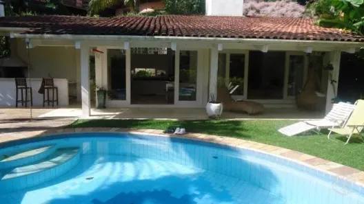Casa com 3 Quartos à venda, 280m² no Feiticeira, Ilhabela