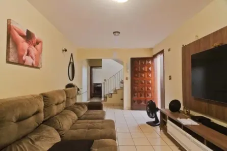 Sobrado com 3 Quartos à venda, 216m² no Parque Maria Domitila, São Paulo