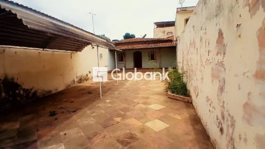 Lote/Terreno à venda, 350m² no Morrinhos, Montes Claros