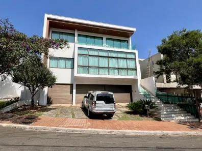 Casa com 5 Quartos à venda, 450m² no Estrela Sul, Juiz de Fora