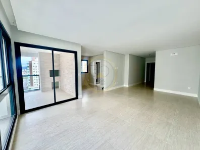 Apartamento com 3 Quartos à venda, 120m² no Centro, Balneário Camboriú