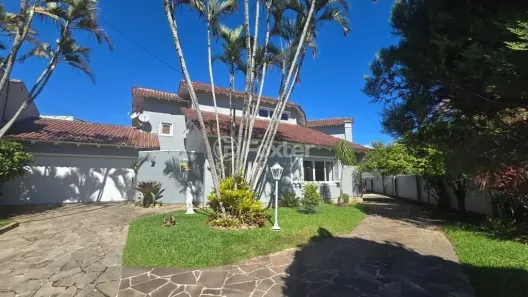 Casa com 3 Quartos à venda, 480m² no Espírito Santo, Porto Alegre