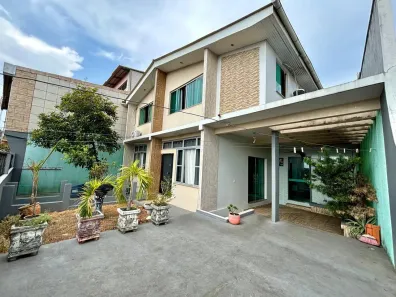 Casa com 3 Quartos à venda, 300m² no Dom Pedro I, Manaus