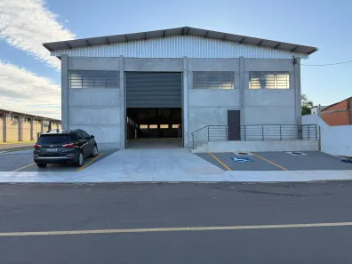 Galpão/Depósito/Armazém para alugar, 1300m² no Bom Jardim, Ivoti