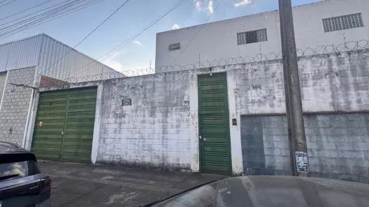 Galpão/Depósito/Armazém à venda, 638m² no Setor Marabá, Goiânia