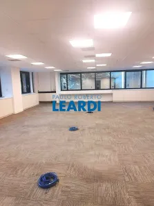 Sala Comercial com 4 Quartos para alugar, 233m² no Cerqueira César, São Paulo