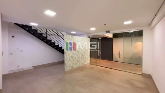 Sala Comercial com 2 Quartos para alugar, 70m² no Jardim Goiás, Goiânia