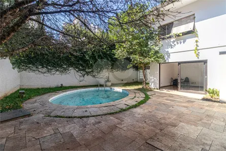 Sobrado com 4 Quartos à venda, 400m² no Pinheiros, São Paulo