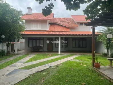 Casa com 5 Quartos para alugar, 239m² no Campeche, Florianópolis