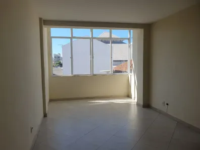 Apartamento com 3 Quartos para alugar, 80m² no Vila Isabel, Rio de Janeiro
