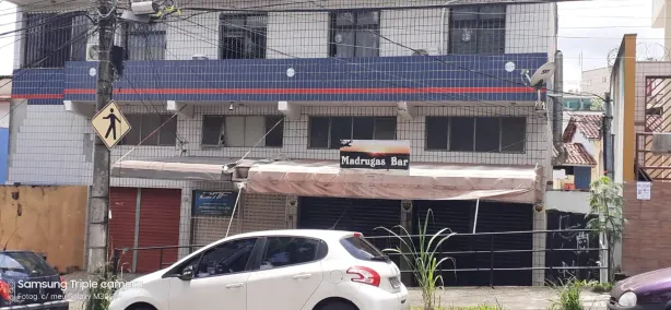 Prédio Comercial com 3 Quartos à venda, 343m² no Heliópolis, Belo Horizonte