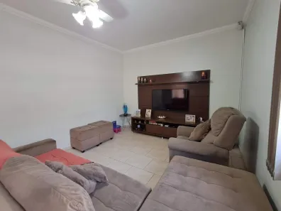 Casa com 2 Quartos à venda, 198m² no Vila Camargo, Limeira