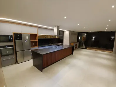 Casa de Condomínio com 5 Quartos à venda, 377m² no Jardins Madri, Goiânia