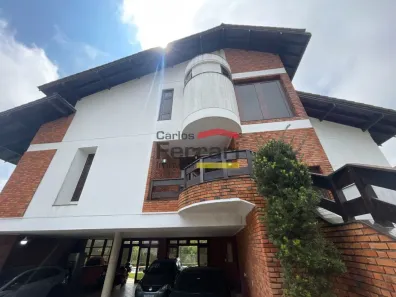Sobrado com 4 Quartos à venda, 400m² no Samambaia, Mairiporã