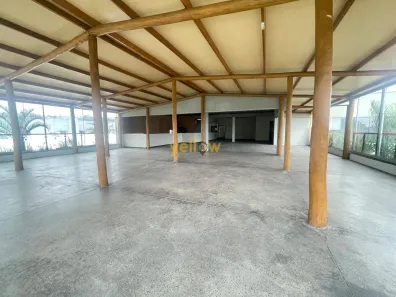Ponto Comercial para alugar, 600m² no Jardim das Cerejeiras, Arujá