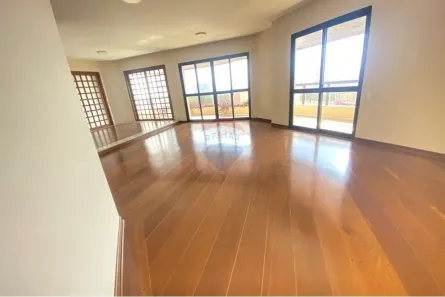 Apartamento com 4 Quartos para alugar, 242m² no Vila Suzana, São Paulo