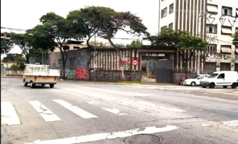 Prédio Comercial à venda, 1900m² no Cambuci, São Paulo
