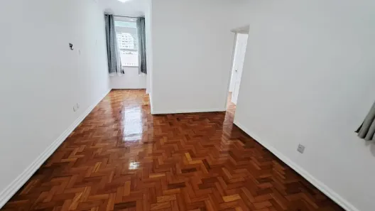 Apartamento com 2 Quartos para alugar, 61m² no Humaitá, Rio de Janeiro