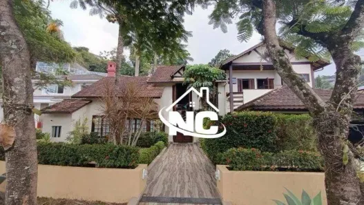 Casa com 4 Quartos à venda, 452m² no Piratininga, Niterói