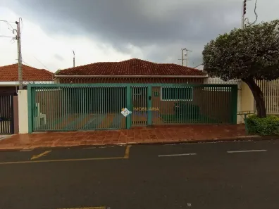 Casa com 3 Quartos à venda, 200m² no Jardim América, São José do Rio Preto