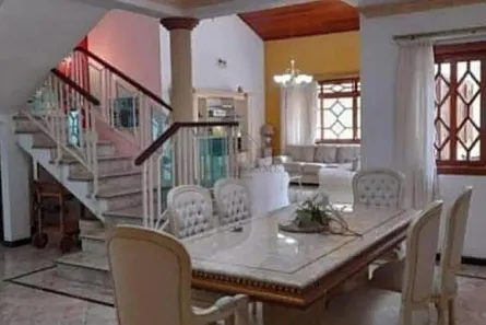 Casa de Condomínio com 5 Quartos para alugar, 562m² no São Paulo II, Cotia