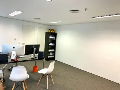 Sala Comercial para alugar, 56m² no Vila Olímpia, São Paulo