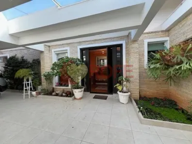 Casa com 4 Quartos à venda, 270m² no Jardim Campo Grande, São Paulo